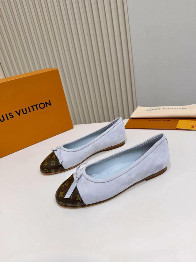 Louis Vuitton Women Shoes-560